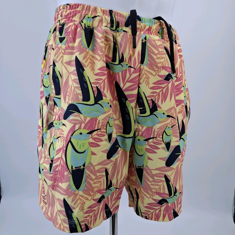 Bird Dogs Gym Shorts Mens Medium Yellow Hummingbird Print Lined Athletic Pockets